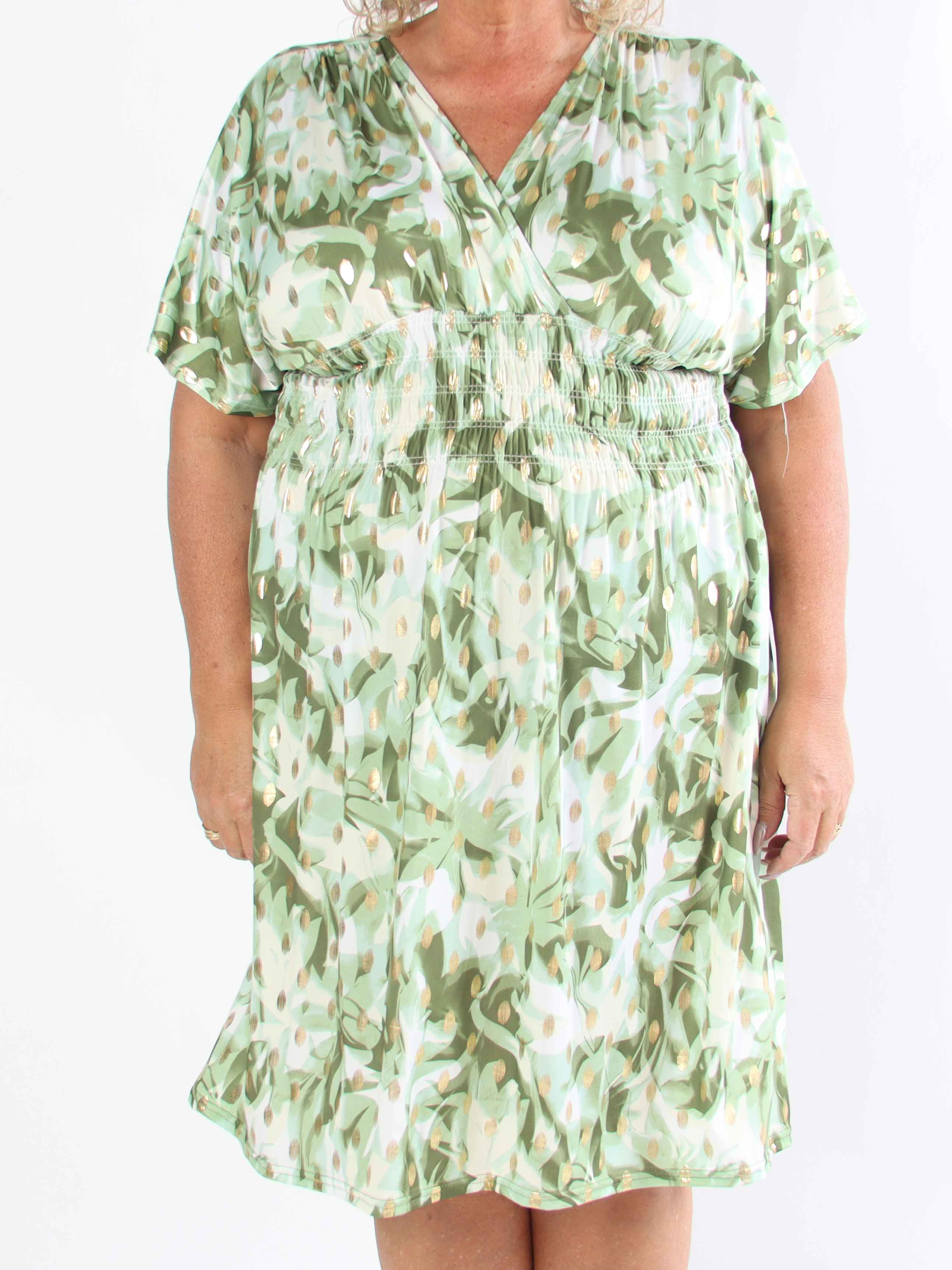 Pams Vacay Short - Mönstrad elastisk plus size klänning med smock i midjan